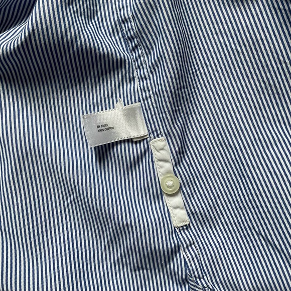 Gap - Fitted Button Up Stripped Shirt, Size Medium - Picture 5 of 6